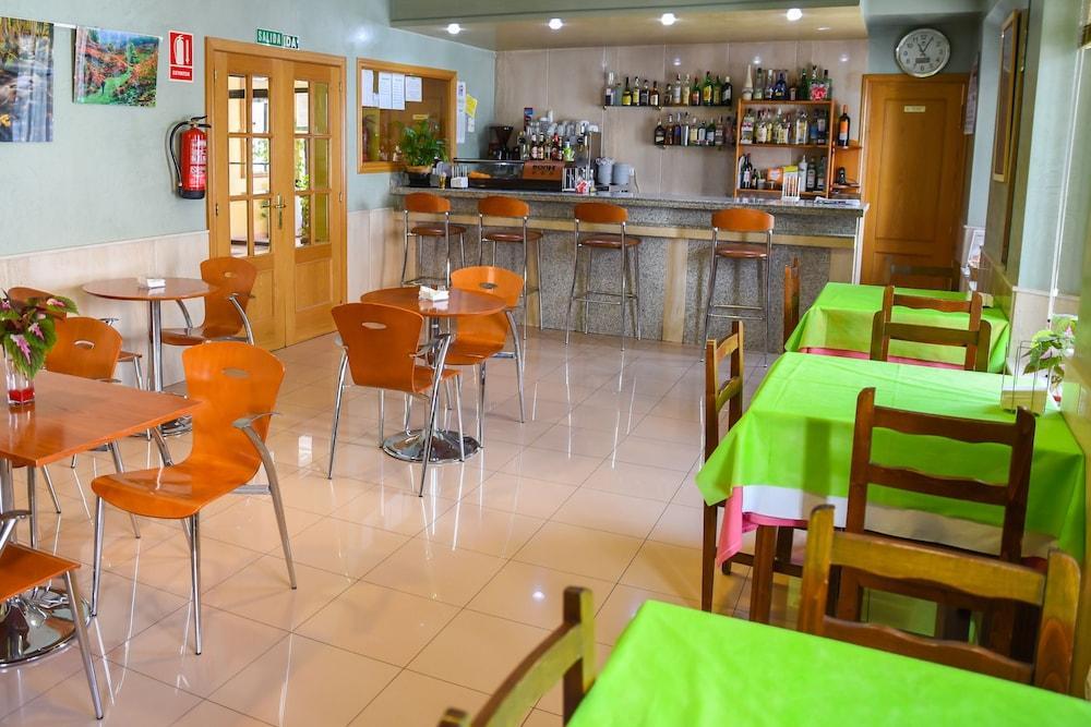 Hotel Dora Plasencia Εξωτερικό φωτογραφία
