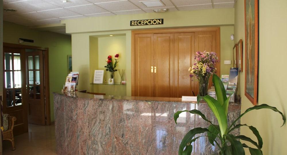 Hotel Dora Plasencia Εξωτερικό φωτογραφία