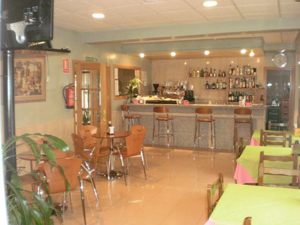 Hotel Dora Plasencia Εξωτερικό φωτογραφία